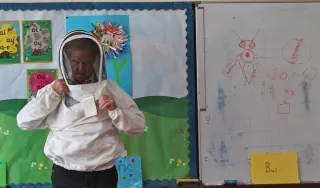 Beekeeper visits 1st and 2nd Classes